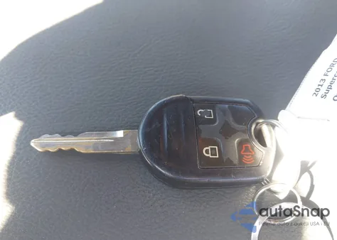 2013 Ford F-150 Xl z USA, uszkodzony, nr VIN 1FTEX1CM3DKF11332